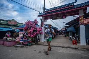 BIB: 
                            <button type="button" onclick="openModal(22795712)" class="btn btn-primary btn-sm float-right btn-popup" data-toggle="modal" data-target=".modal-high-quality">
                        <i class="fas fa-shopping-cart"></i> Add to Cart
                    </button>
                                            <button type="button" onclick="isThisMe(22795712, true)" class="btn btn-success btn-sm float-right btn-popup btn-isme hidden" data-toggle="tooltip" data-placement="bottom" title="นี่คือรูปของคุณใช่ไหม คลิกที่นี่เพื่อเอาเข้าอัลบั้ม">
                        <i class="fas fa-plus"></i> Add to album
                    </button>
                    <button type="button" onclick="isThisMe(22795712, false)" class="btn btn-warning btn-sm float-right btn-popup btn-isnotme hidden">
                        <i class="fas fa-ban"></i> Remove from album
                    </button>